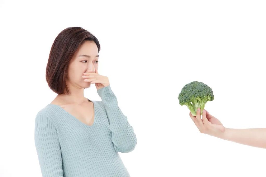 哪几类人最容易患上外阴白斑?